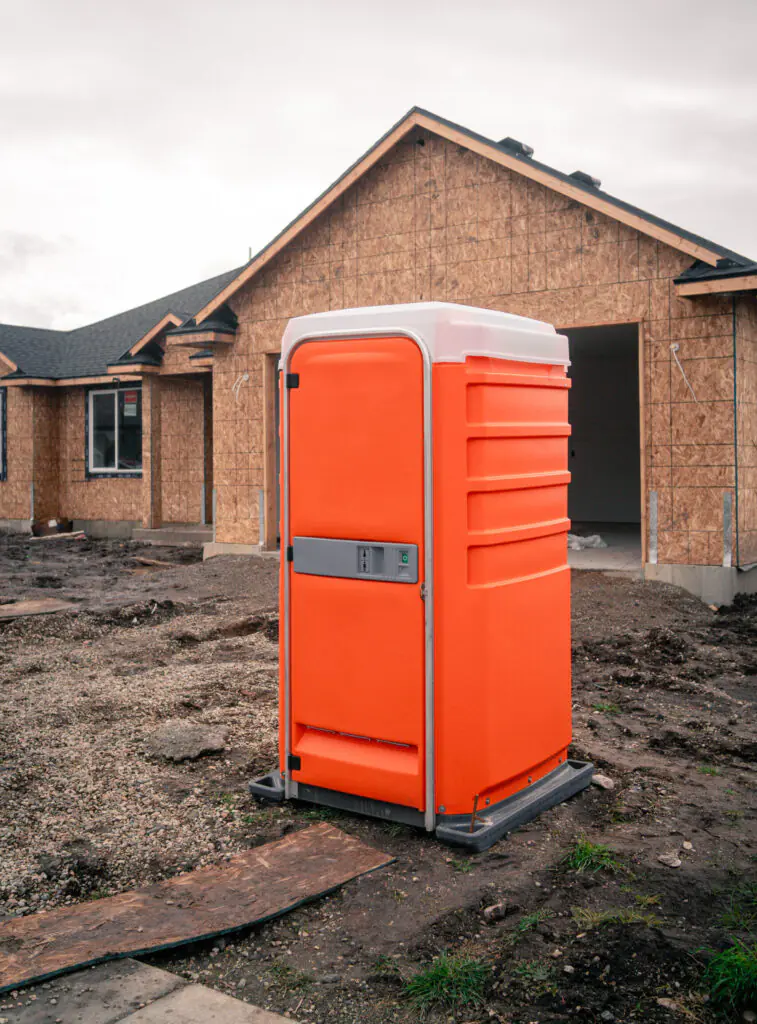 6 Portable Restroom Myths: Debunking Common Misconceptions